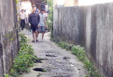 Jalan Setapak Sebelah RM Pagi Sore Rusak