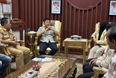 Bupati OKU Timur Support Penuh Progtam Buku Tulis Gratis untuk Pelajar