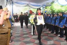 Sekda Lepas Pemakaman Dr Ekowati Retnaningsih
