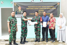 Bentuk Kepedulian Pimpinan TNI AD, Sertu Naja Terima Rumah Layak Huni