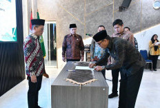 Syafitri Irwan Lantik Jajaran Kepala Madrasah dan Pejabat Fungsional Kemenag Sumsel