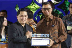 Dirut PLN Raih Best CEO of Communications, PLN Jadi Best of The Best Communications