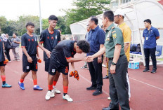 Pangdam II/Sriwijaya dan Presiden Klub Suntik Semangat Pemain Sumsel United