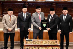 DPRD Tetapkan HDCU Gubernur dan Wagub Sumsel  Periode 2025-2030