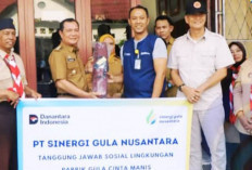 Wabup Misnadi Terima Bantuan CSR SGN dan Cinta Manis kepada Kwarcab Pramuka OKU Selatan