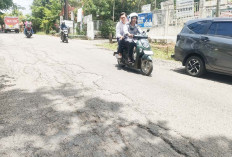 Jalan Depan Kantor Lurah Karya Baru Pecak Peta Dunia