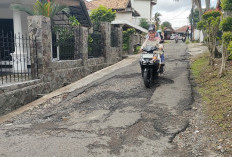 Turunan Jalan Komering Pakjo Berlubang