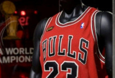 Jersey Michael Jordan Terjual Rp73 Miliar dalam Lelang  