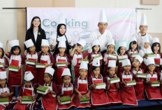 Asah Kemampuan Anak dengan Kreasi Hias Mini Tumpeng