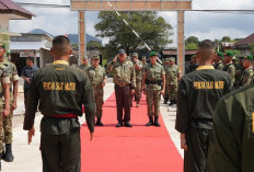 Pangdam II/Sriwijaya Dampingi Menhan RI Tinjau Kesiapan Prajurit Yonif TP 845/Ksatria Satam
