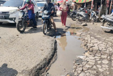 Lubang Besar Depan Pasar Sungki Kertapati