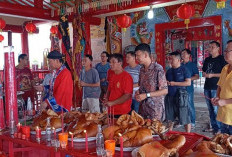 kelenteng Marga Eng Puncak Sekuning  Rayakan Hut Dewa Hian Thian Siong Tee