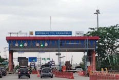 Arus Balik Tol Keramasan Palembang Mulai Ramai dilalui Kendaraan Pribadi Asal Pulau Jawa