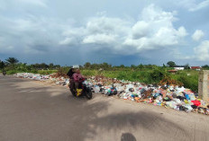 Tumpukan Sampah Terpanjang