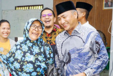 Boyong Bantuan Pangan ke Desa Teladan