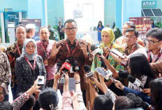 Banyak Menarik Pengunjung, PLN Dapat Penghargaan Most Interactive Booth di IIMS 2024