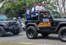 Naik Jeep, HDCU Diantar Ribuan Kader dan Simpatisan Saat Daftar Pilgub Sumsel 2024 di KPU