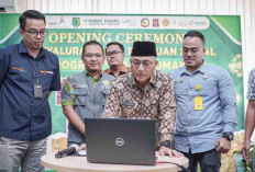 Bantu Umak Dicairkan, Pj Bupati Apriyadi Buat Emak-emak Sumringah