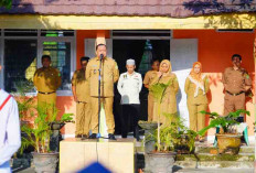 Pj Bupati Sandi Pimpin Apel Apel di SMPN 5 Sekayu