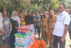 Kunjungi Korban Kebakaran, Bantu Rp 1 Juta Per Keluarga