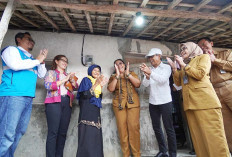 Program Donasi Pegawai PLN Nyalakan 33 Ribu Lebih Sambungan Listrik Gratis Bagi Keluarga Kurang Mampu