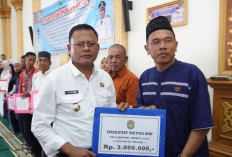 Walikota Prabumulih H Arlan Serahkan Dana Bantuan Triwulan I 2026