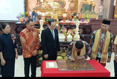 Kakanwil Kemenag Sumsel Dr H Safitri Irwan Resmikan Vihara Metta Magga