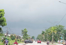 Langit Mendung, Waspada Warga Palembang Musim Hujan