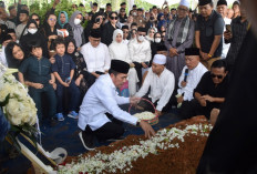 Selamat Jalan Bapak Pelopor Kesehatan Gratis