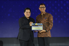 PLN Jadi Best of The Best Communications dengan 12 Penghargaan dari Menteri BUMN di Ajang BCOMSS 2024