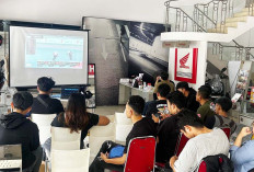 Pebalap AHRT Berhasil Raih Podium Pertama, Astra Motor Sumsel Dukung Lewat Nobar ARRC 2024 Bersama Komunitas