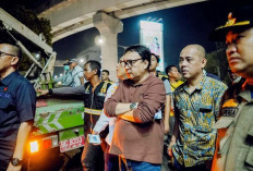 Pemkot Palembang Tertibkan Reklame Tak Berizin