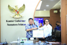 Terima Sertifikat HPL Mozaik 5 dan 6, Gubernur Dorong Percepatan Tata Ruang dan Digitalisasi Pertanahan