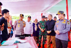 Pj Gubernur Elen Setiadi dan Rombongan Meninjau Sejumlah TPS Pilkada Serentak di Sumsel Berjalan Sukses dan La