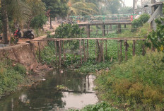 Jembatan Kayu, Salah Satu Penghambat Kelancaraan Aliran Air Sungai