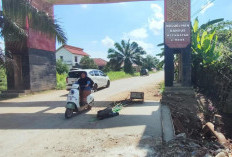 Akhirnya Lubang Besar di Tugu Selamat Datang Kampung Santri Gandus di Perbaiki