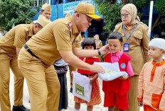 40.000 Siswa Baru SD-SMP di Palembang Dapat Seragam Gratis, Janji Walikota Terwujud
