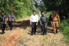 Respon Keluhan Masyarakat, Wako Arlan Minta Bantuan Gubernur Bangun Jalan Nigata
