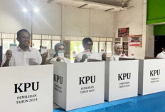 Keluarga Besar Anita Noeringhati, Nyoblos di TPS 11 Perumahan Bukit Sejahtera