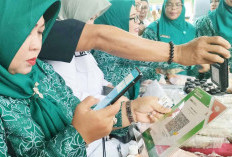 Pakai QRIS BSB dan BSB Mobile, Emak-emak Belanja Cukup Sentuh Layar