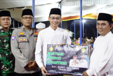 Safari Ramadan Wakil Bupati OKU Timur Serahkan Bantuan