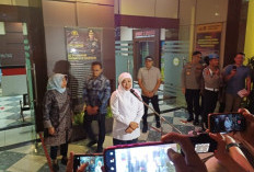 SKANDAL DANA HIBAH JATIM MAKIN PANAS! Setelah Sahat, Kini Gubernur Khofifah Diperiksa Maraton KPK