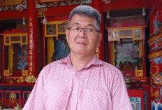 Ban Ex,  Pengusaha/ Tokoh Masyarakat Tionghoa