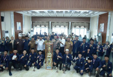  Walikota Palembang Berikan Bonus Tambahan dan Umrah   