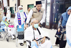 Kloter 14 Berangkat ke Tanah Suci, Jemaah Diminta Kurangi Aktivitas di Bawah Terik Matahari