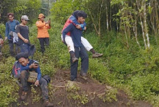 Evakuasi Dramatis di Jalur Dempo, 12 Jam Terjebak, 3 Pendaki Berhasil Diselamatkan