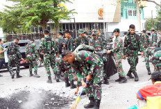 Kodam II/Sriwijaya dan Polda Sumsel Amankan Unjuk Rasa di DPRD dengan Pendekatan Humanis