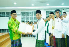 Momen Bangun Karakter, Moral, dan Spiritual Masyarakat