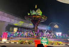 Wajah Baru Tugu Cempako Telok Resmi Diluncurkan, Momen Objek Berfoto Selfi Saat Shalat IED 