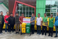 PT Semen Baturaja Serahkan Bantuan CSR Lingkungan